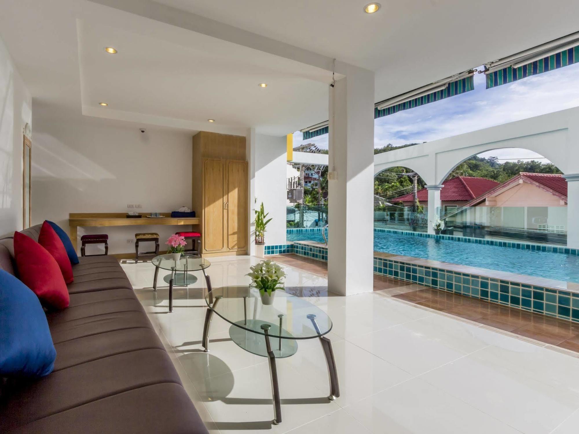 Triple Three Patong Hotel Luaran gambar
